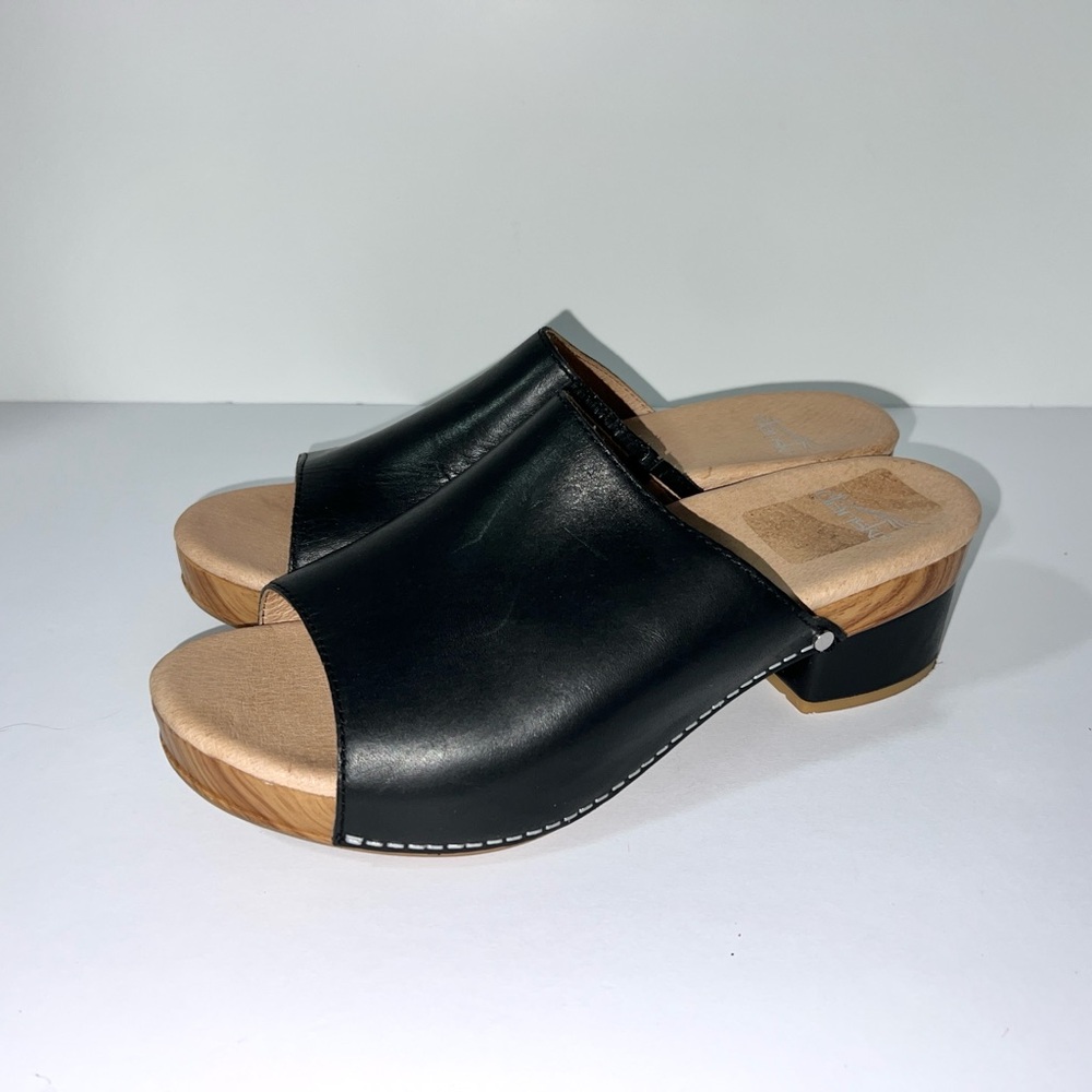 Dansko Black Leather Slide Mule Clogs Low Heel
Comfort Sandals EU 40 US 9 - Picture 2 of 13